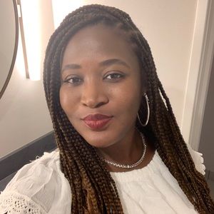 Meet your Posher, Alena